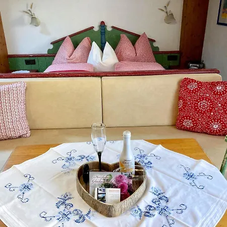 Haus Sonnleiten דירה