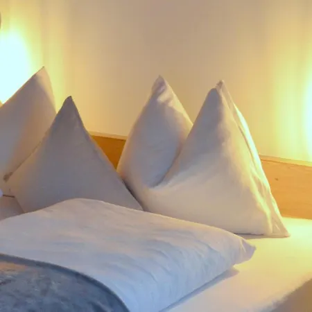Haus Sonnleiten Apartamento *